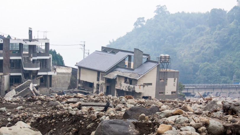 How Landslides Shape Residential Roof Replacement Services in Rancho Palos Verdes