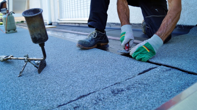 Smart Maintenance Tips from a Flat Roof Installation Contractor in Rancho Palos Verdes